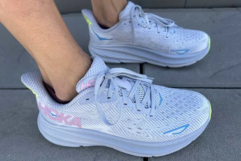 HOKA Clifton 9 Running Shoes image 3